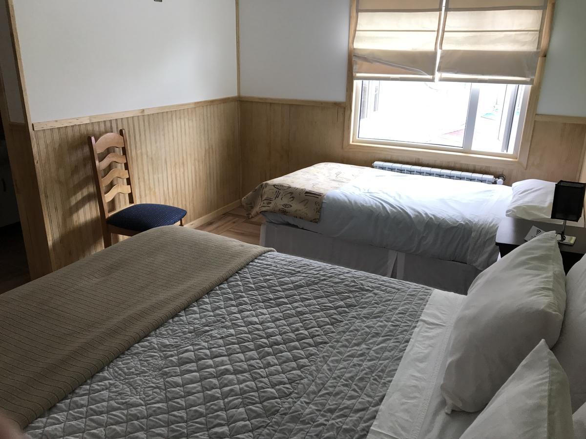 Hostal Andes Patagonicos Пуэрто-Наталес Экстерьер фото